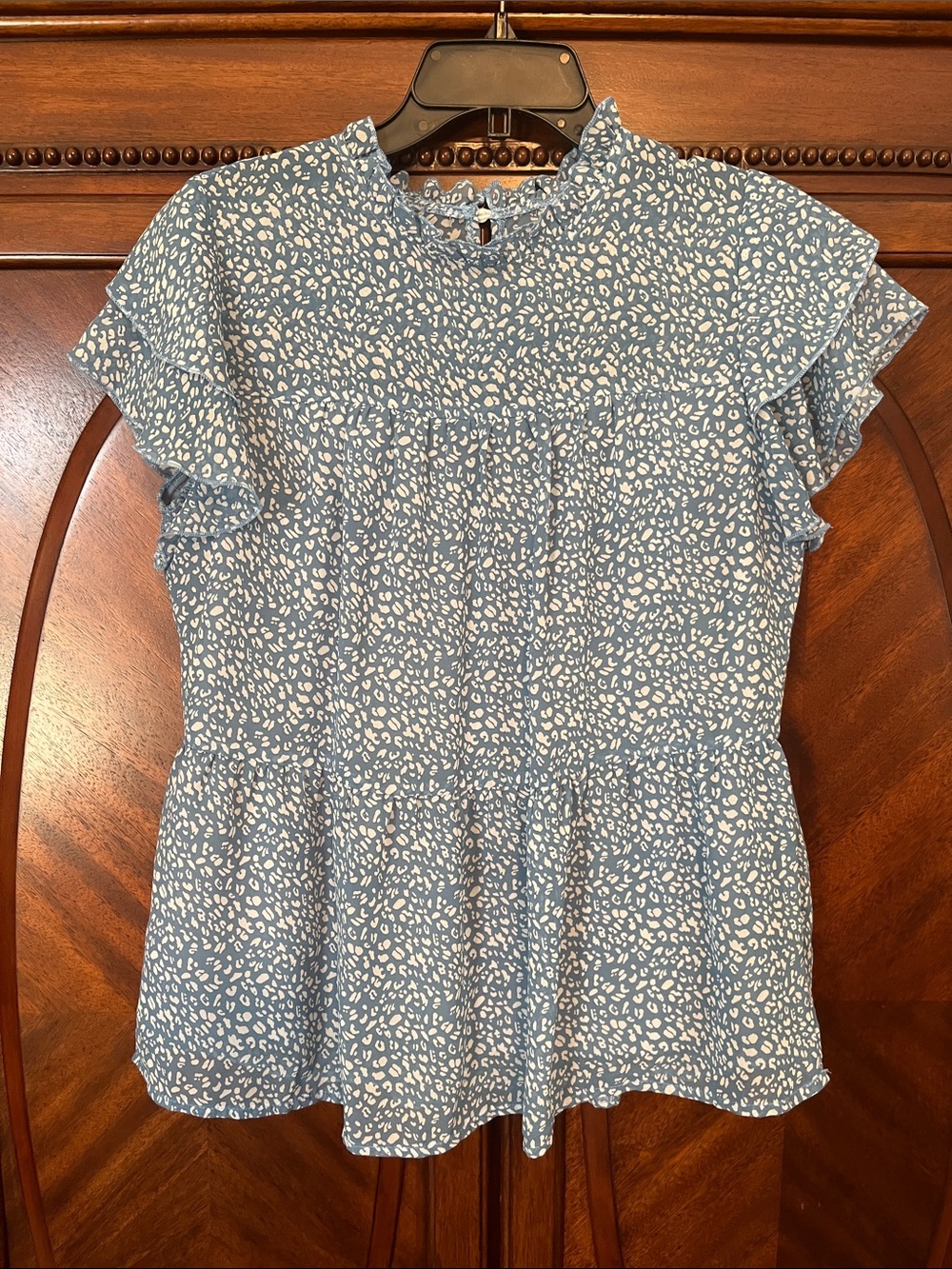 Elings Blue with White Print Flowy Blouse